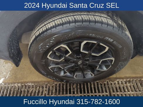 Certified 2024 Hyundai Santa Cruz SEL w/ Activity Package image 27