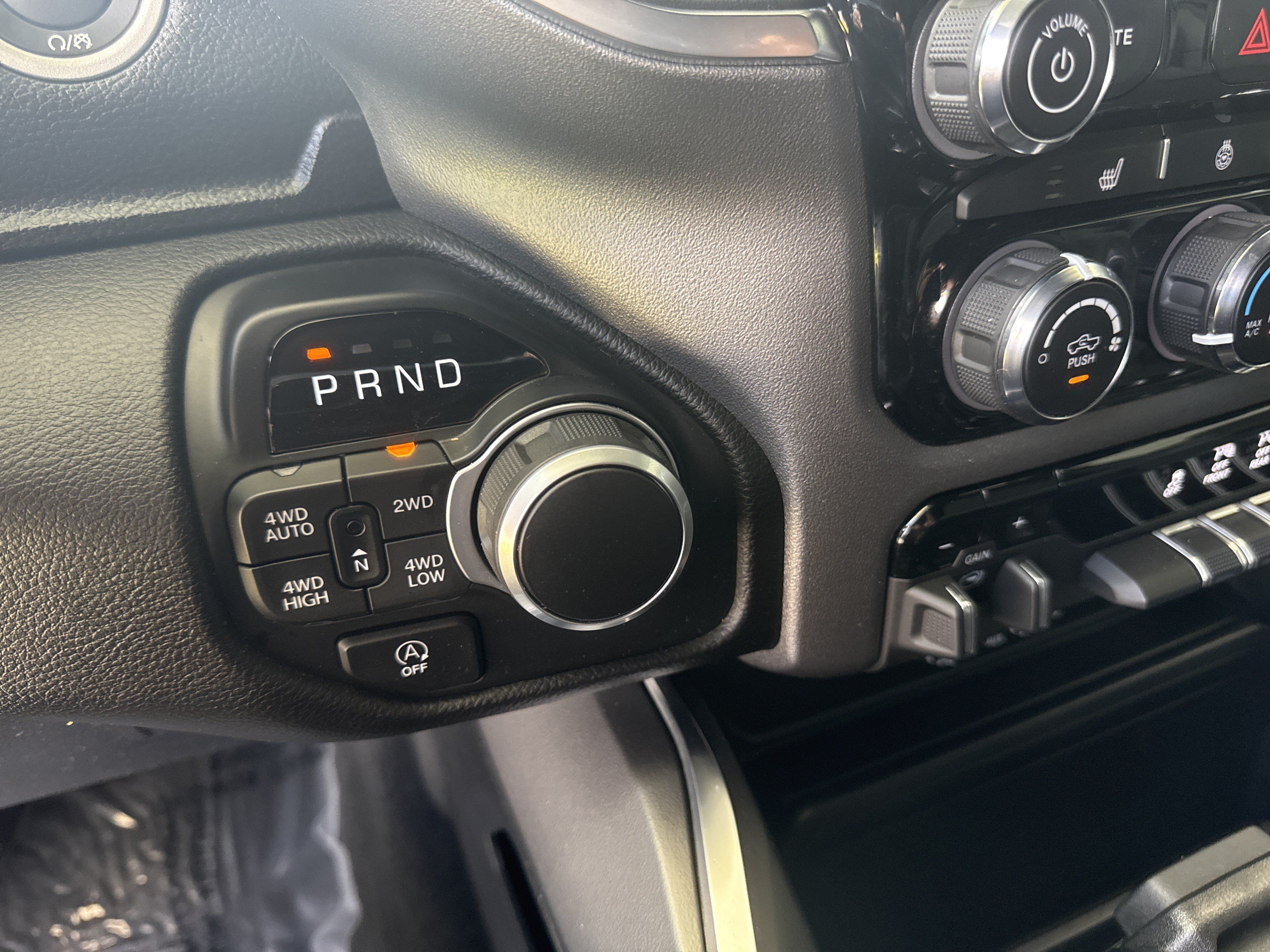 Used 2025 RAM 1500 Big Horn AWD/4WD image 24