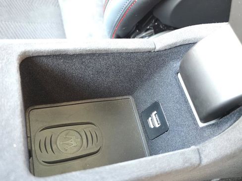 Used 2023 Maserati MC20 Spyder image 34