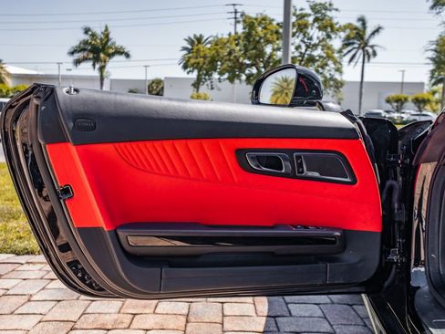 Used 2018 Mercedes-Benz AMG GT C image 17