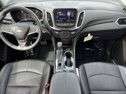 Certified 2022 Chevrolet Equinox Premier AWD/4WD image 12