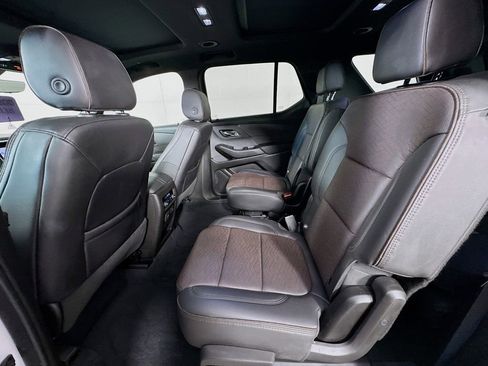 Used 2022 Chevrolet Traverse High Country image 29