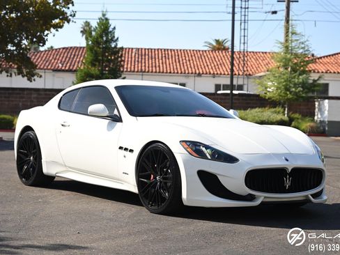 Used 2016 Maserati GranTurismo Sport image 1