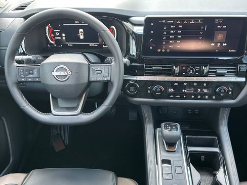 New 2026 Nissan Pathfinder Platinum w/ Cargo Package AWD/4WD image 14