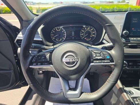 Used 2024 Nissan Altima 2.5 SR AWD/4WD image 23
