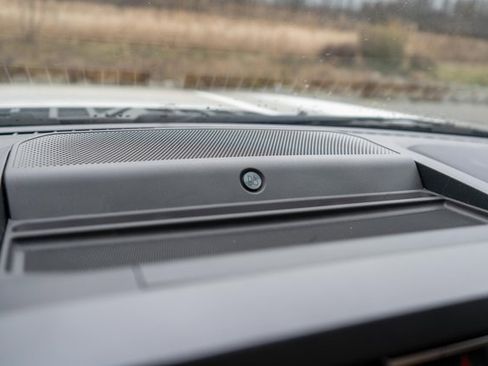 Used 2022 Ford F150 Lariat w/ Equipment Group 502A High image 36