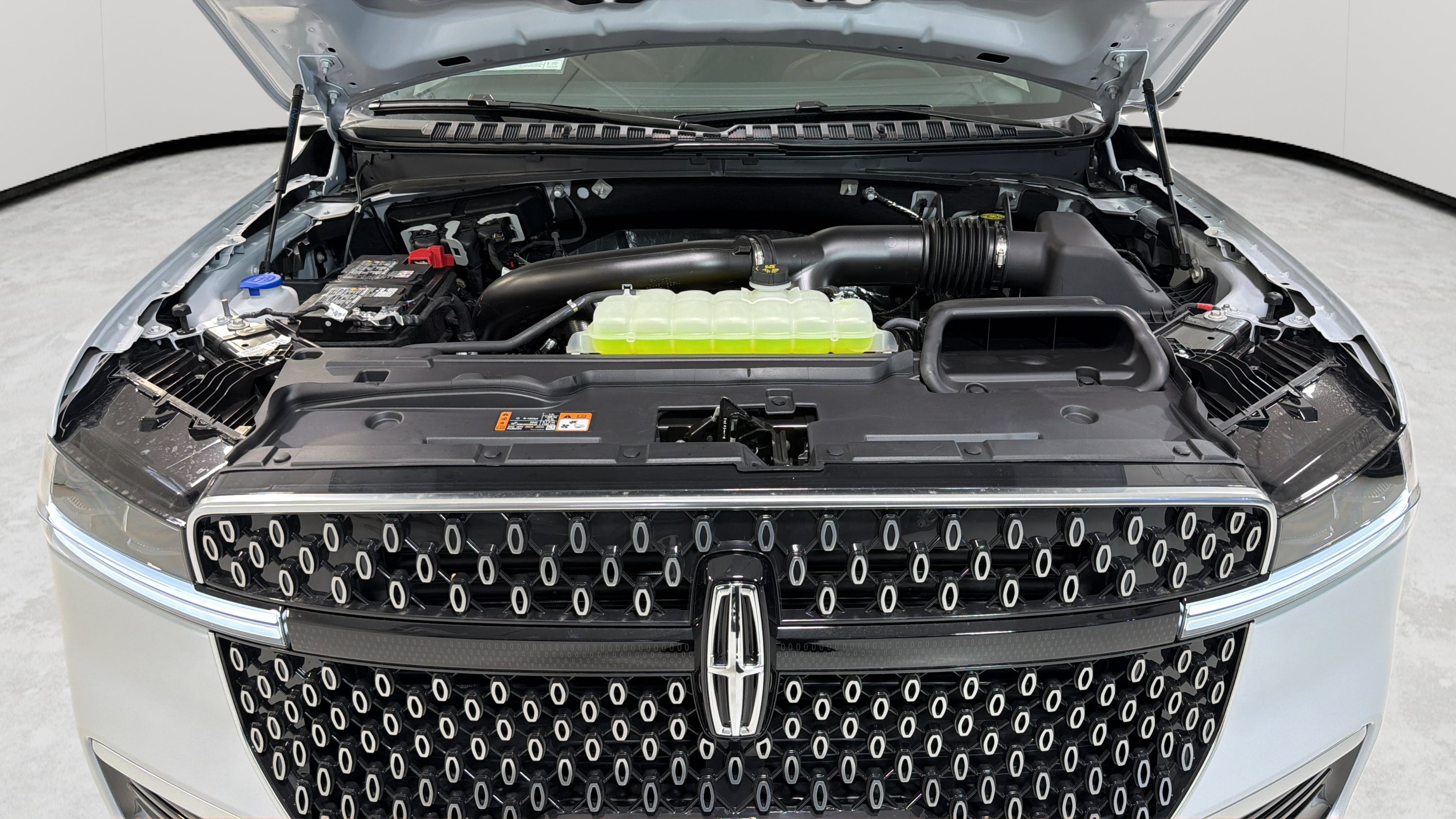 New 2026 Lincoln Navigator Reserve AWD/4WD image 28