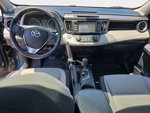 Used 2018 Toyota RAV4 XLE AWD/4WD image 15