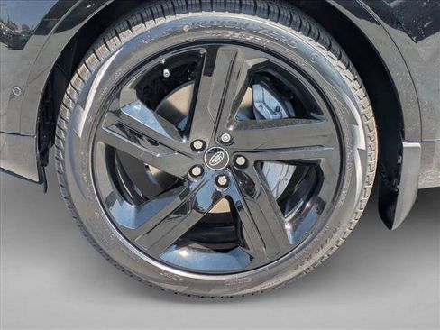 New 2025 Land Rover Discovery Dynamic SE AWD/4WD image 10