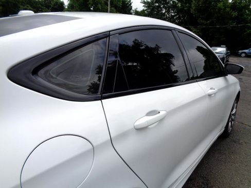 Used 2015 Chrysler 200 S image 14