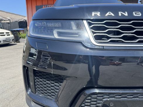 Used 2020 Land Rover Range Rover Sport SE AWD/4WD image 3