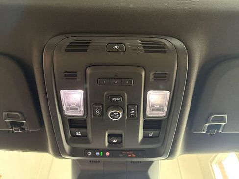 Certified 2024 Cadillac Escalade Premium Luxury w/ Performance Package AWD/4WD image 25