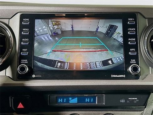 Used 2023 Toyota Tacoma TRD Off-Road image 15