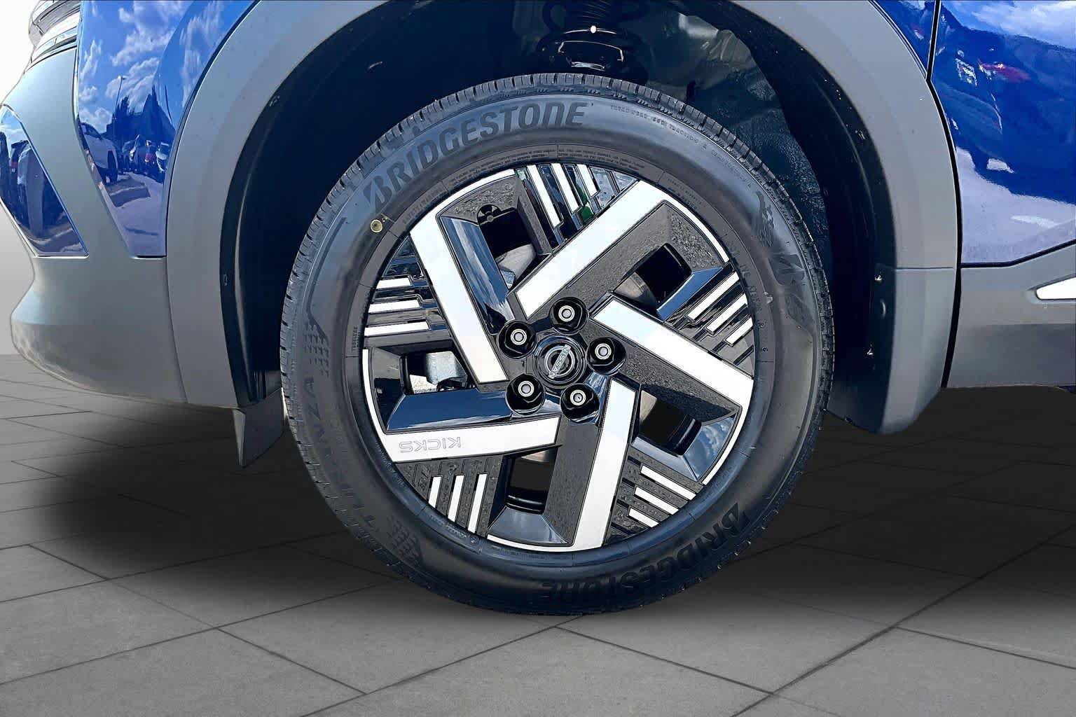 New 2027 Nissan Kicks SV FWD image 11