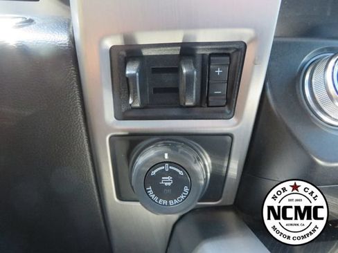Used 2020 Ford F350 Platinum w/ FX4 Off-Road Package AWD/4WD image 37