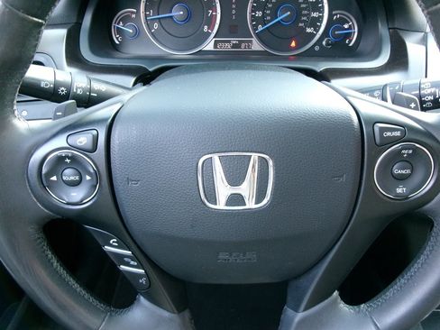 Used 2013 Honda Crosstour EX-L image 40