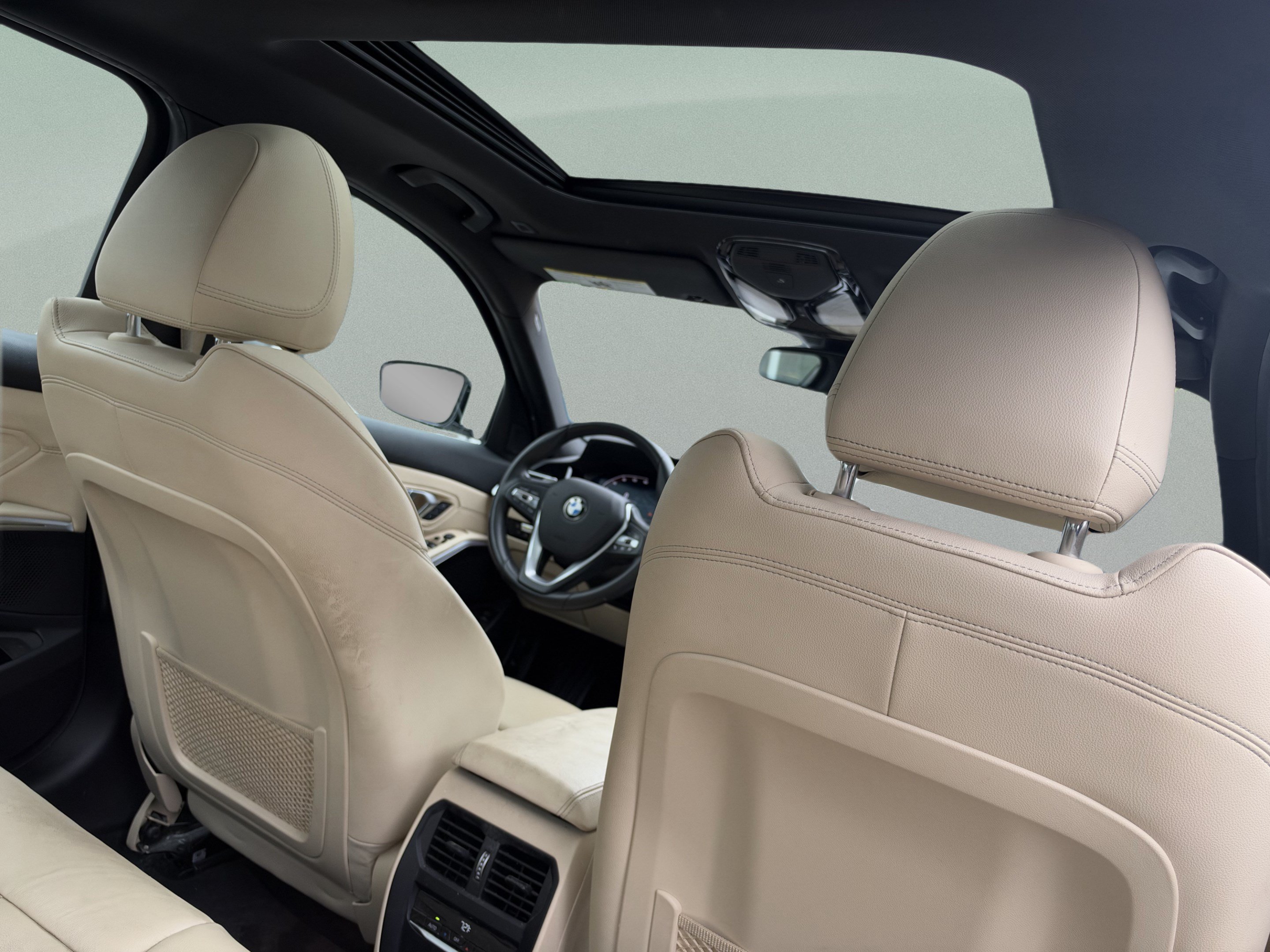 Used 2020 BMW 330i Sedan w/ Convenience Package RWD image 23