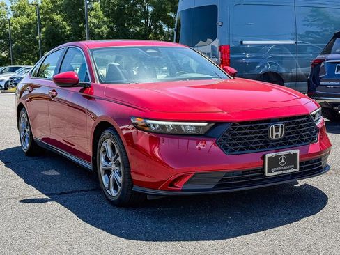 Used 2024 Honda Accord EX image 5