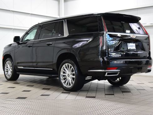 Used 2024 Cadillac Escalade ESV Premium Luxury w/ LPO, Floor Liner Package AWD/4WD image 6