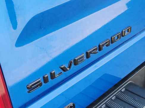 Used 2024 Chevrolet Silverado 1500 LT Trail Boss w/ Convenience Package II AWD/4WD image 9