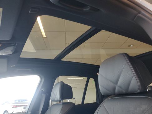 Used 2026 BMW X5 sDrive40i RWD image 24