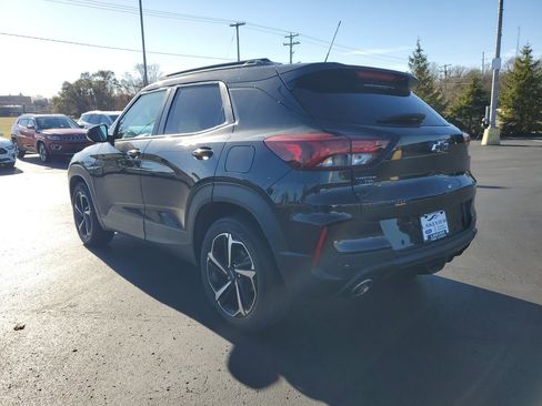 Used 2022 Chevrolet TrailBlazer RS w/ Sun and Liftgate Package image 4