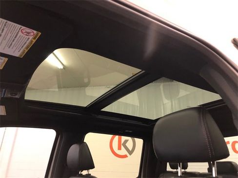 Used 2022 Ford F350 Lariat w/ Tremor Off-Road Package image 30