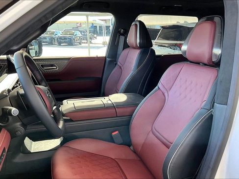 New 2026 INFINITI QX80 Autograph image 12