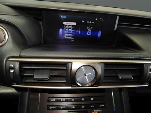 Used 2019 Lexus IS 300 F Sport image 27