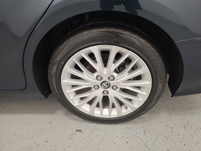 Used 2018 Toyota Camry XLE w/ Driver Assist Package FWD image 10