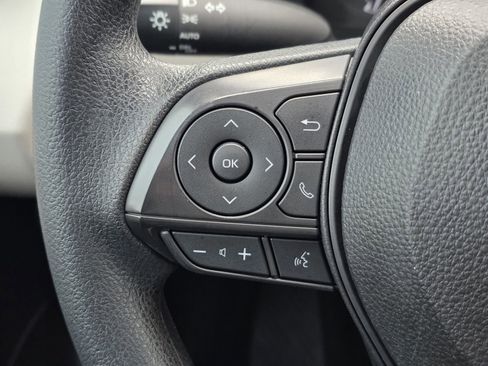 Used 2022 Toyota Corolla LE image 27
