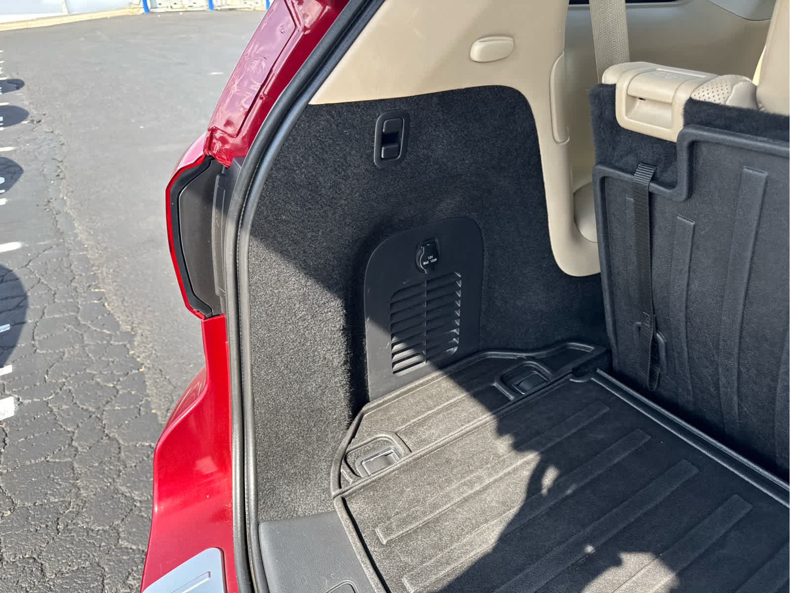 Used 2019 Nissan Pathfinder Platinum AWD/4WD image 38