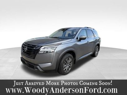Used 2025 Nissan Pathfinder SV w/ SV Premium Package