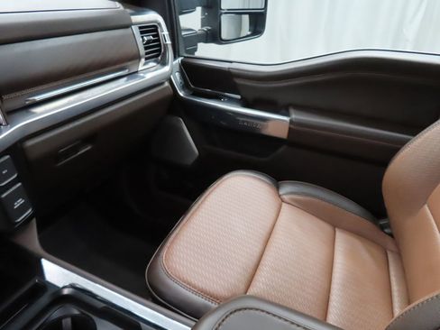 Used 2025 Ford F250 King Ranch image 35