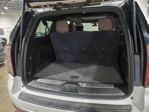 Used 2021 Chevrolet Suburban High Country w/ Premium Package RWD image 44
