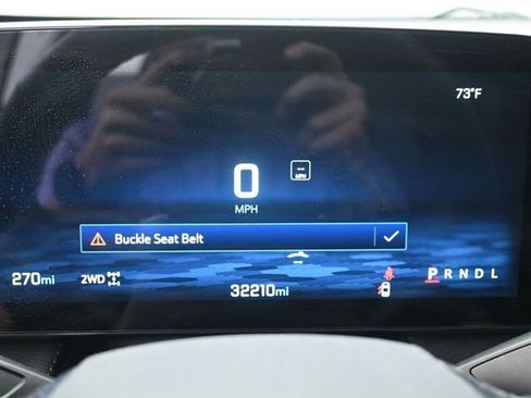 Used 2025 Chevrolet Equinox LT AWD/4WD image 9