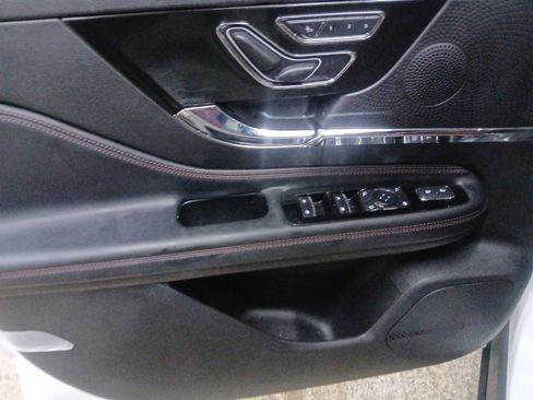 Used 2024 Lincoln Corsair Reserve w/ Jet Appearance Package image 16