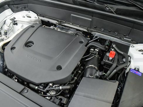 Used 2026 Volvo XC90 B6 Plus w/ Protection Package AWD/4WD image 28