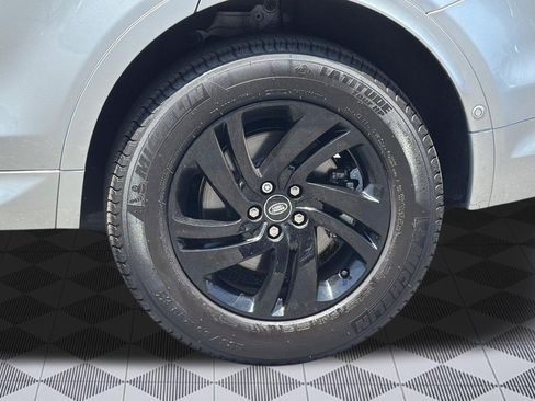 Certified 2025 Land Rover Discovery Sport S AWD/4WD image 13