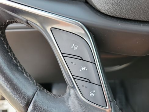 Used 2019 Cadillac XT5 Luxury image 20