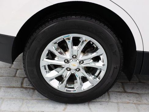 Used 2019 Chevrolet Equinox LS image 42