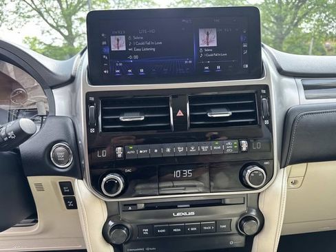 Used 2022 Lexus GX 460 Premium w/ Premium Package AWD/4WD image 25
