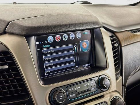 Used 2018 GMC Yukon Denali AWD/4WD image 16