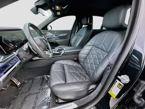 Certified 2024 BMW 740i RWD image 21