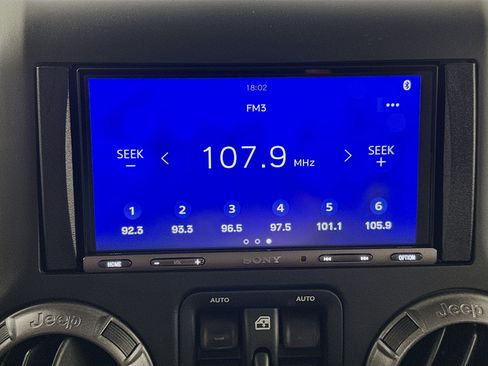 Used 2017 Jeep Wrangler Unlimited Sport w/ Quick Order Package 24S image 18