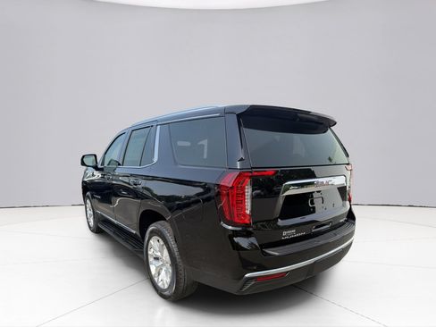 Used 2022 GMC Yukon SLT w/ SLT Luxury Package AWD/4WD image 3