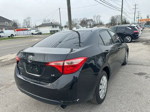 Used 2019 Toyota Corolla LE image 5