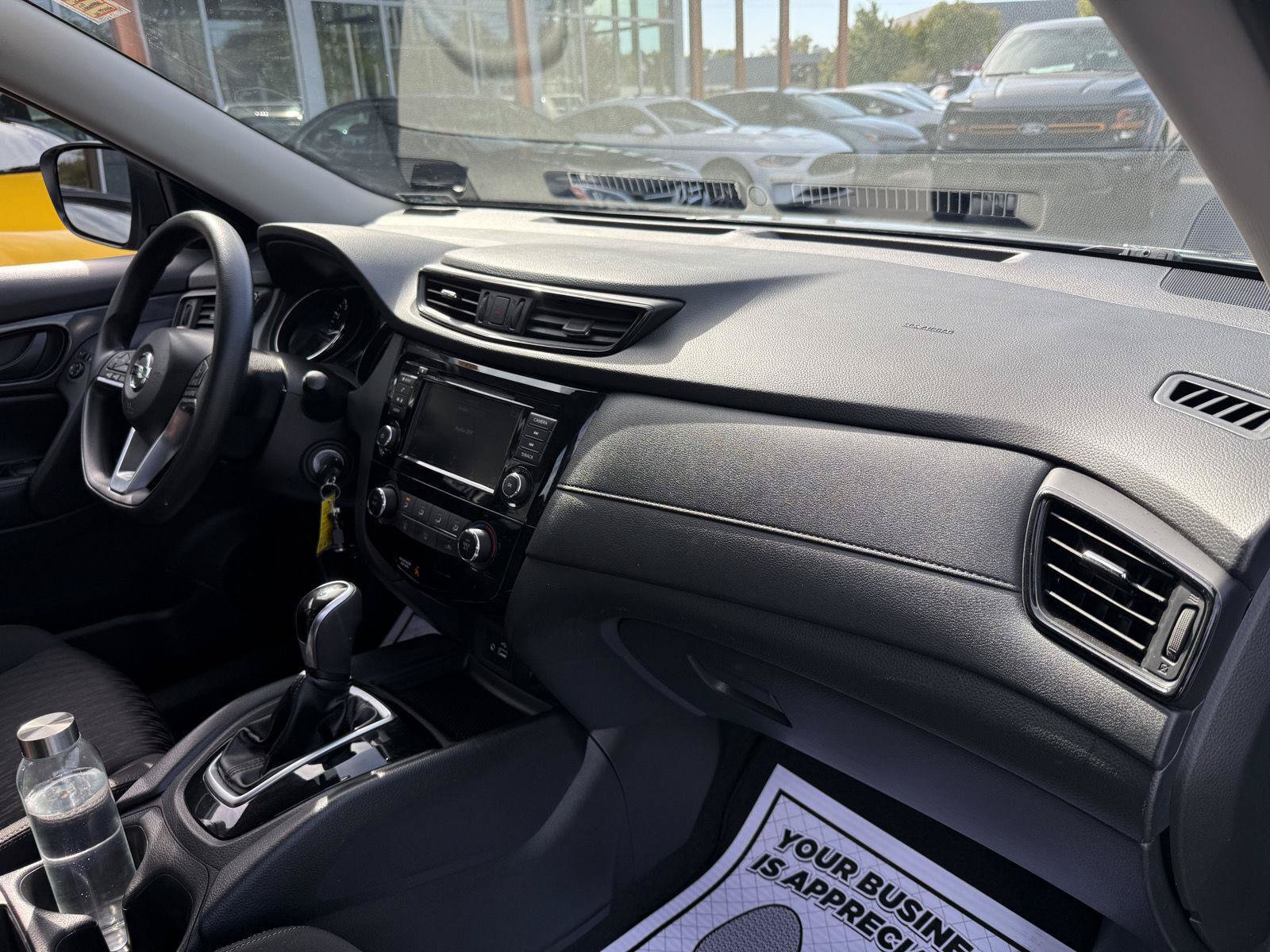 Used 2020 Nissan Rogue S AWD/4WD image 11