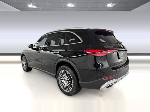 Certified 2026 Mercedes-Benz GLC 300 image 3