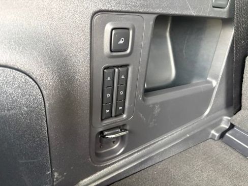 Used 2025 Ford Expedition Active AWD/4WD image 36